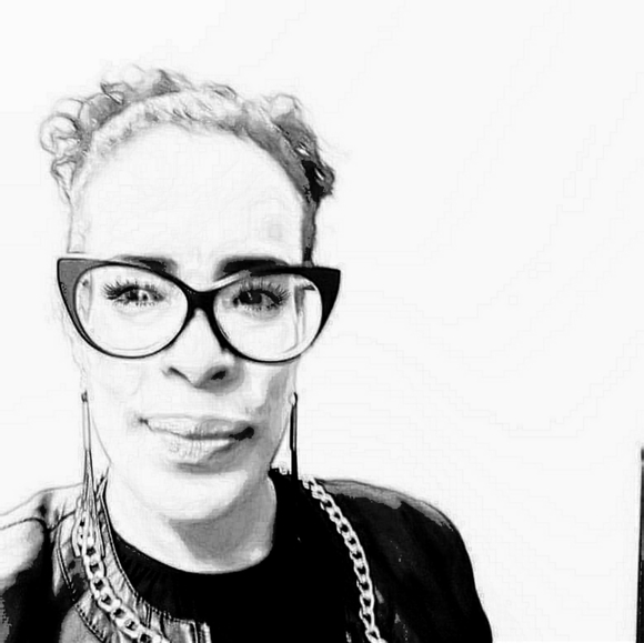 Meet Michelle Clarke! - Picture 8 of 15